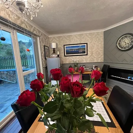 Pinebrook House Double Bed Small En-suite Beautiful Garden Bed & Breakfast Killybegs