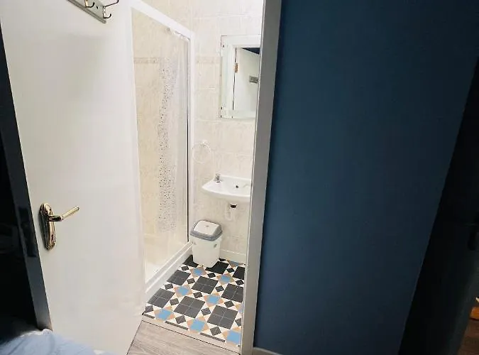 Pinebrook House Double Bed Small En-suite Beautiful Garden